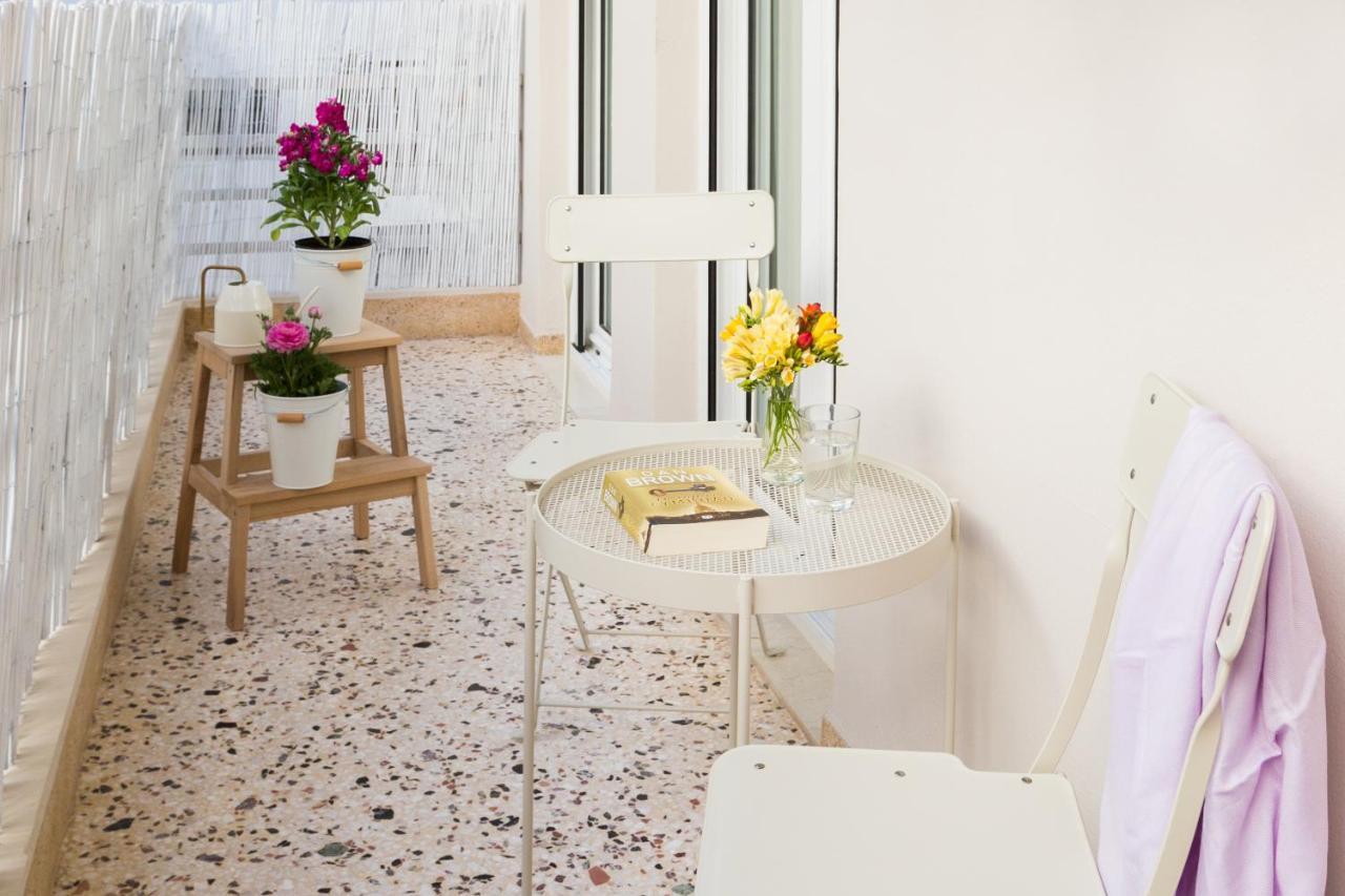 Effie'S Cozy Beach Front Apartment Rethymno Exteriör bild