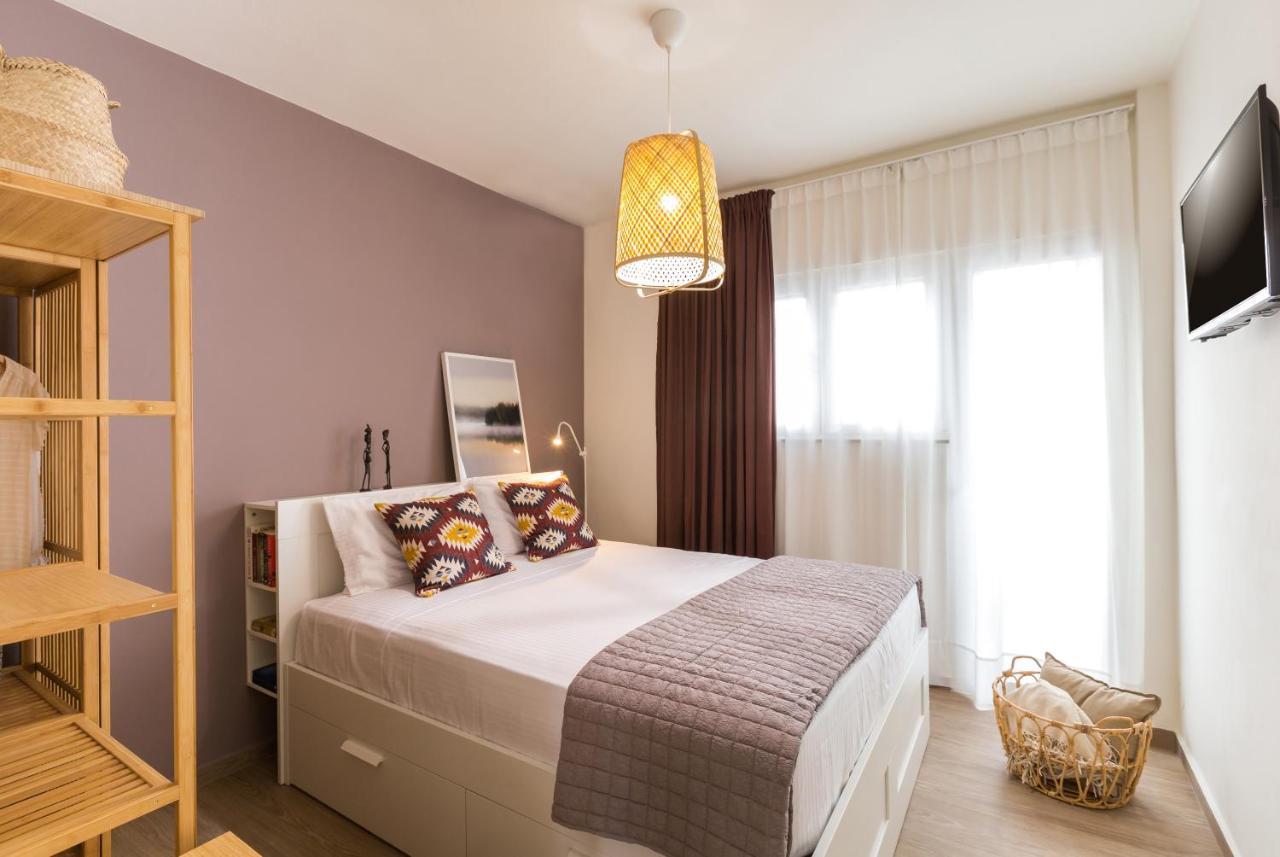 Effie'S Cozy Beach Front Apartment Rethymno Exteriör bild